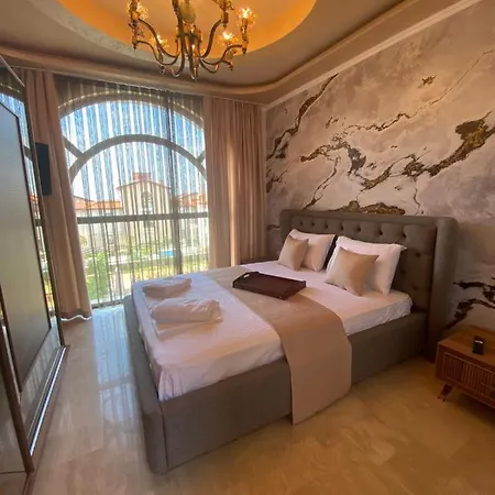 Villa Инни Парк - Вили Вяра , Надежда И Любов *
