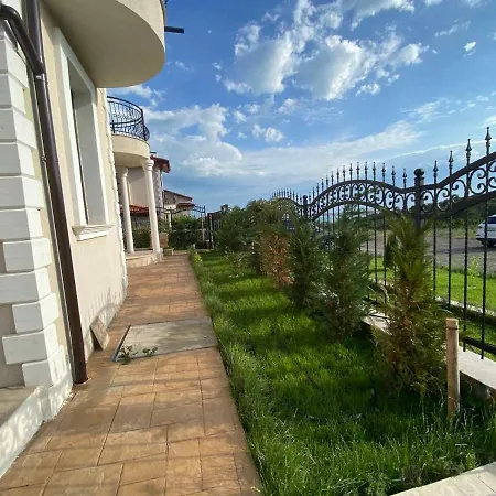 Villa Инни Парк - Вили Вяра , Надежда И Любов Sunny Beach
